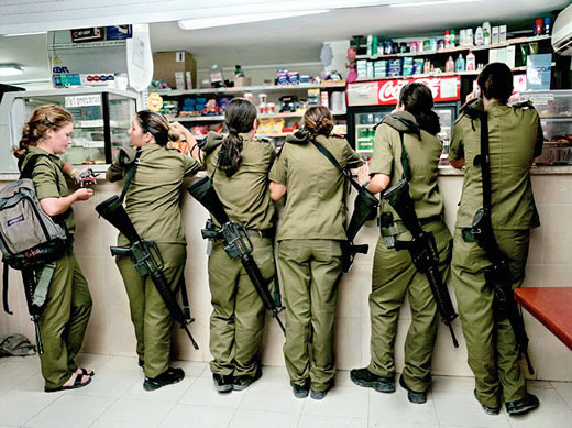 israeli rifle girls